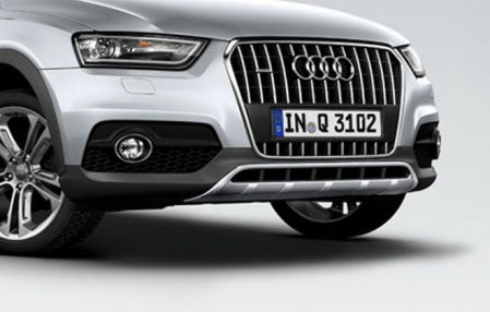Накладка на бампер передний Audi Q3 (8U) 2012-2015