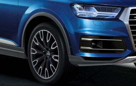 Расширители колесных арок Audi Q7 (4M) из пакета Offroad