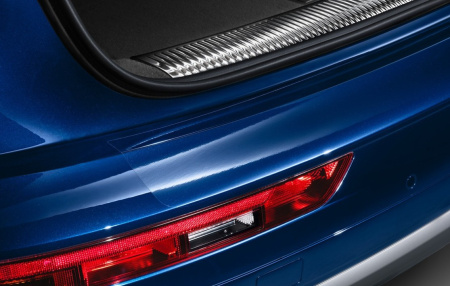 Защитная плёнка на задний бампер Audi A6 Sedan (4K)