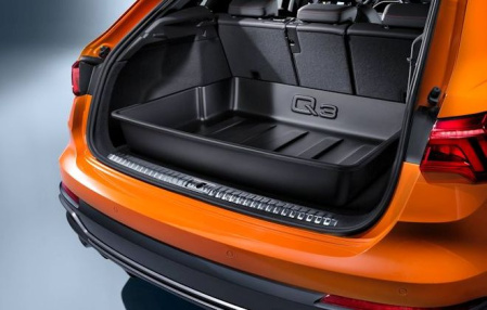Поддон в багажник Audi Q3 (F3)