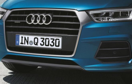 Бампер передний Audi Q3 (8U) 2015-2019 для автомобилей с системой Einparkhilfe и омывателями фар